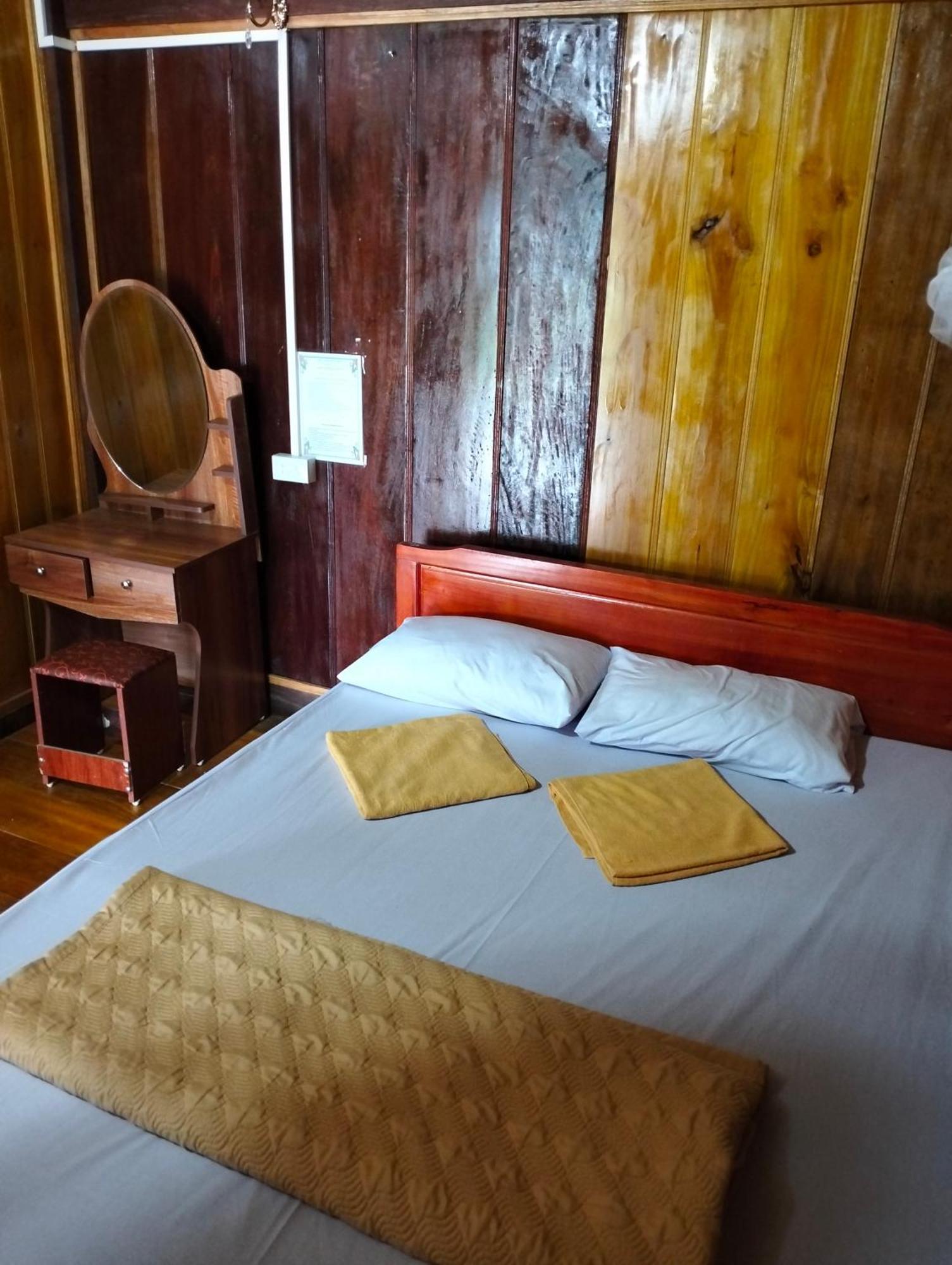 Tran Thuc Homestay-Ba Be Room photo